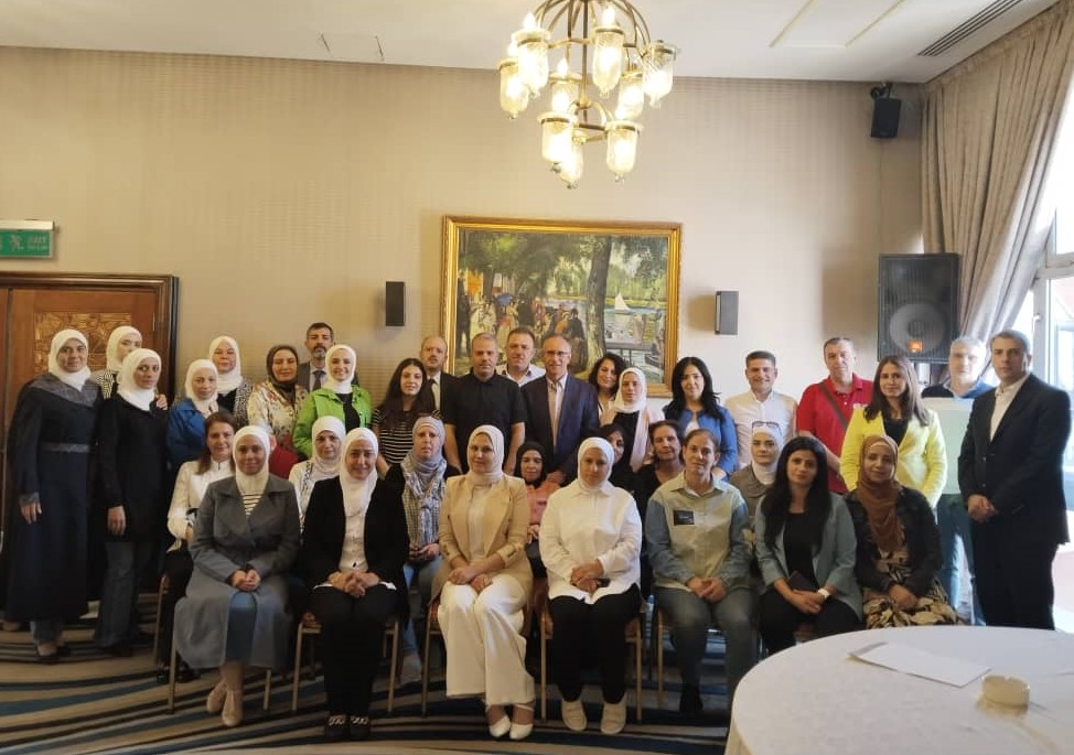 Group photo of participants in the workshop